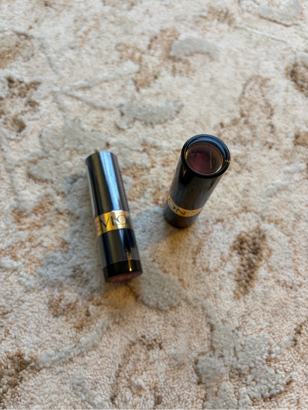 Revlon 660 Berry Haute Lipstick Bundle